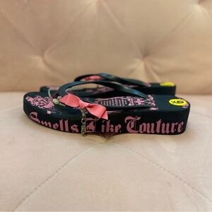 Vintage Juicy Couture Flipflops 🖤🌺
